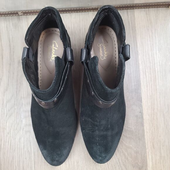 Clarks Sumerset Suede Ankle Booties size 7 - Picture 2 of 9